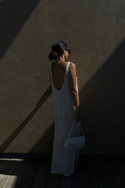 Robe Longue Avec Encolure Profonde -Lady Doux Soldes Magasin 1775 000003 0001 05 social 1