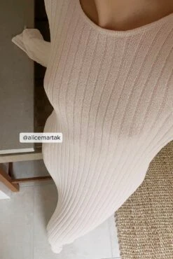 NA-KD Robe Longue En Maille Côtelée à Décolleté Profond Au Dos