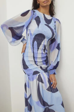 Robe Longue à Manches Ballons Smockées Recyclée 6 Robe Longue à Manches Ballons Smockées Recyclée -Lady Doux Soldes Magasin all blue smocked balloon sleeve dress 1736 000074 026812