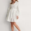 Robe Courte En Coton Avec Noeud Ajustable À La Taille