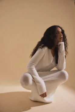 NA-KD Robe Longue En Maille à Encolure En V Profonde -Lady Doux Soldes Magasin bw knitted deep v neck maxi dress 1018 009972 0260 1 1