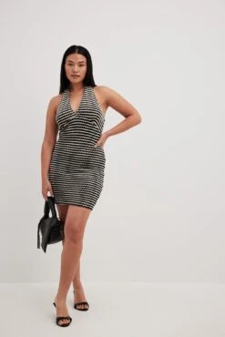 Robe Dos Nu En Maille Crochetée