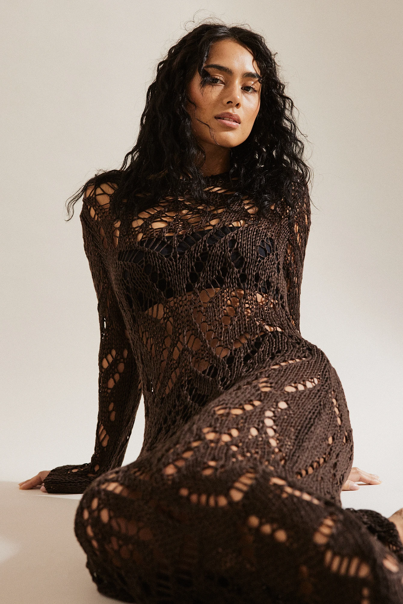 Robe Longue En Maille Crochetée 6 Robe Longue En Maille Crochetée – Image 6