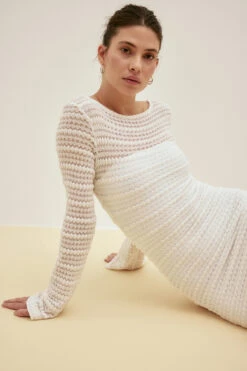 Robe Longue Structurée En Maille Crochetée -Lady Doux Soldes Magasin crochet structured maxi dress 1018 010481 0260 editorial