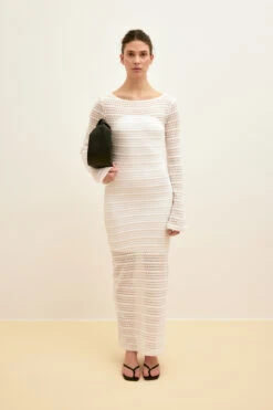 Robe Longue Structurée En Maille Crochetée -Lady Doux Soldes Magasin crochet structured maxi dress 1018 010481 0260 editorial6