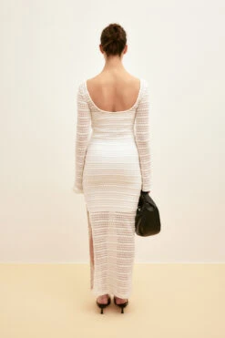 Robe Longue Structurée En Maille Crochetée -Lady Doux Soldes Magasin crochet structured maxi dress 1018 010481 0260 editorial8
