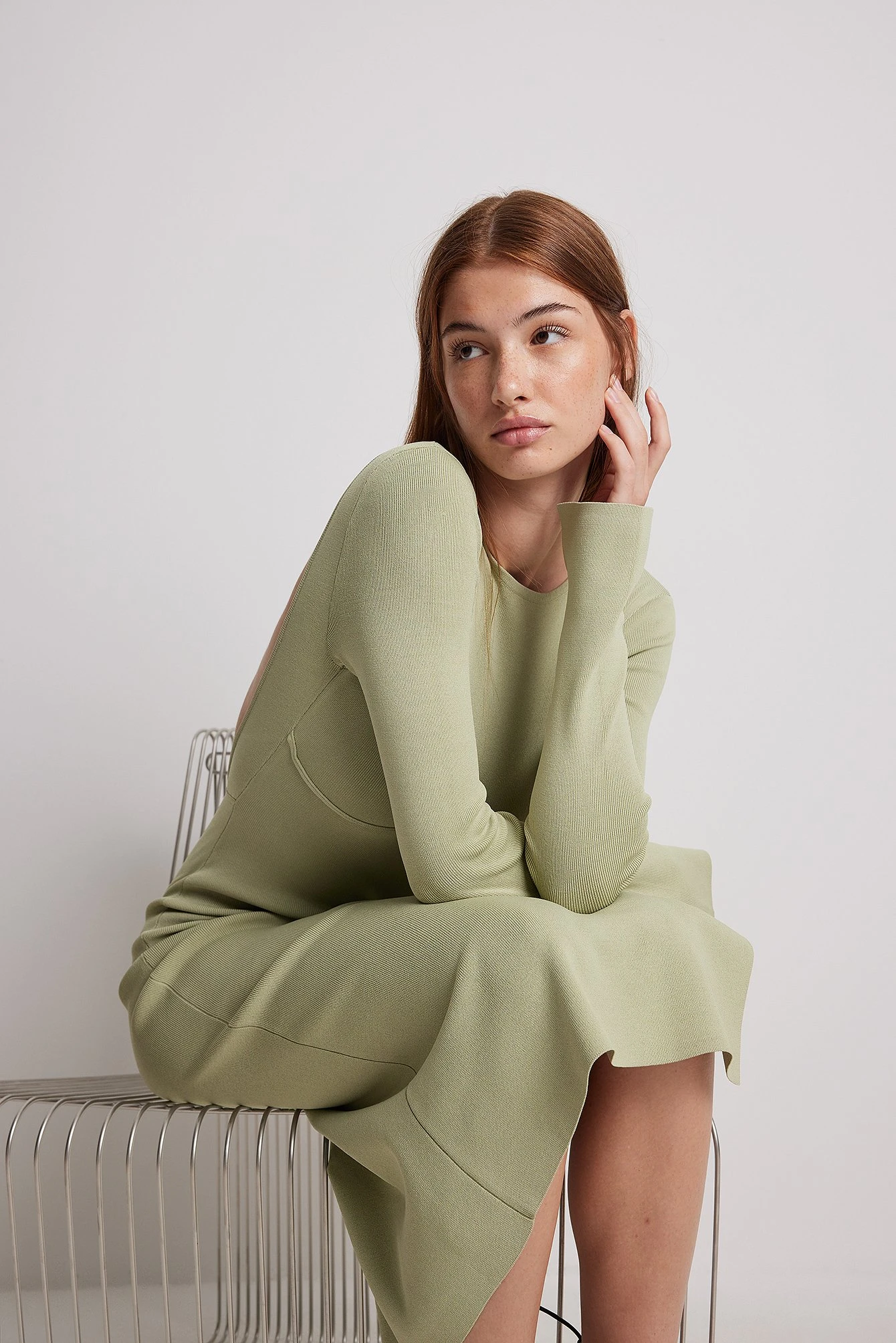 Robe à Dos Ouvert Avec Armatures 6 Robe à Dos Ouvert Avec Armatures – Image 6