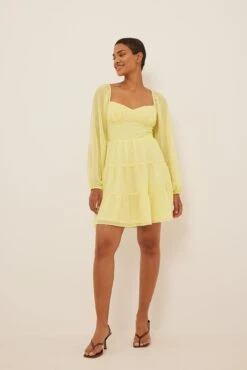 Robe Courte à Volants -Lady Doux Soldes Magasin cups detail flowy dress 1014 001381 04043880