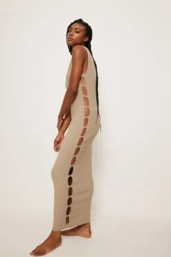 Robe Longue En Maille à Découpes 14 Robe Longue En Maille à Découpes -Lady Doux Soldes Magasin cut out detail knitted maxi dress 1787 000004 00056730 01c 1
