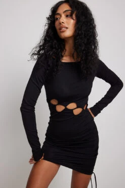 Robe Mini Détails Découpés 10 Robe Mini Détails Découpés -Lady Doux Soldes Magasin cut out detail mini dress 1787 000013 00022352