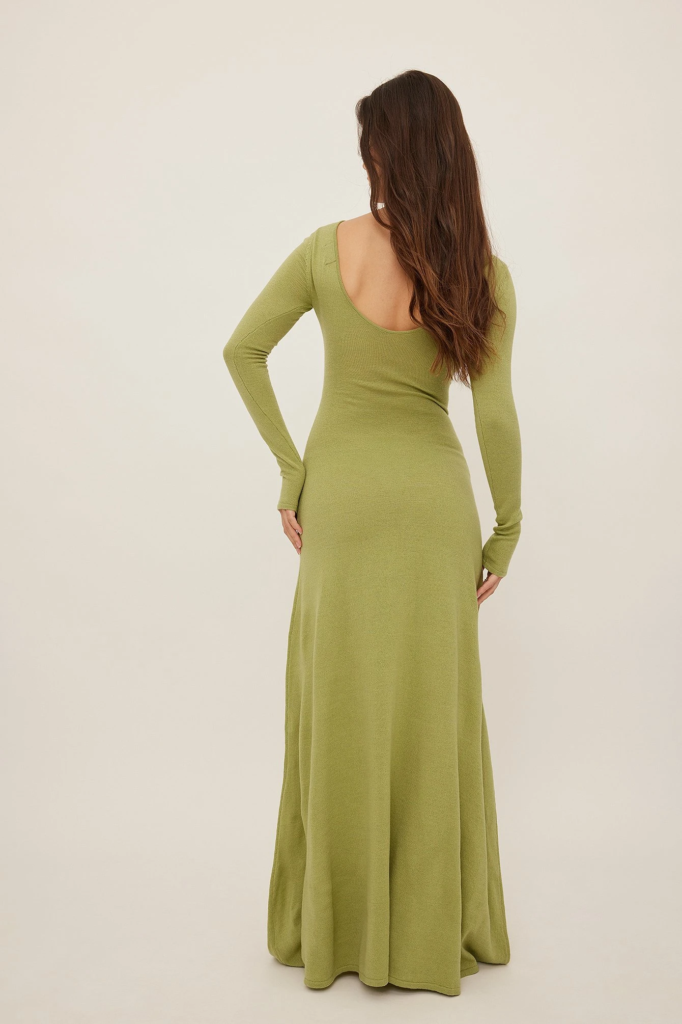 Robe Longue à Découpes 2 Robe Longue à Découpes – Image 2