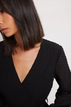 Robe Mini Portefeuille En Dobby -Lady Doux Soldes Magasin dobby overlap mini dress 1014 001465 0002 3740