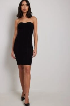 NA-KD Robe Mini Style Corset En Tricot Fin 6 NA-KD Robe Mini Style Corset En Tricot Fin -Lady Doux Soldes Magasin fine knitted corsett detail mini dress 1100 005900 00029095