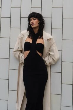 Robe Longue En Tricot Fin à Découpes 15 Robe Longue En Tricot Fin à Découpes -Lady Doux Soldes Magasin fine knitted cut out detail maxi dress 1018 010183 0002