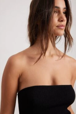 Robe Tube En Maille Fine à Fente Haute 24 Robe Tube En Maille Fine à Fente Haute -Lady Doux Soldes Magasin fine knitted high slit tube dress 1018 009952 0002 4