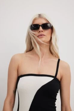 NA-KD Robe Longue Asymétrique En Maille Fine 8 NA-KD Robe Longue Asymétrique En Maille Fine -Lady Doux Soldes Magasin fine knitted one shoulder maxi dress 1100 007023 00417497