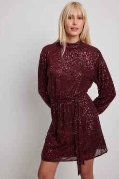 Robe Fluide Ceinturée à Sequins -Lady Doux Soldes Magasin flowy belted sequin dress 1017 002000 02870820