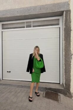 Robe Mi-longue En Tricot 11 Robe Mi-longue En Tricot -Lady Doux Soldes Magasin fluffy knitted sleeveless maxi dress 1018 009018 0010 07