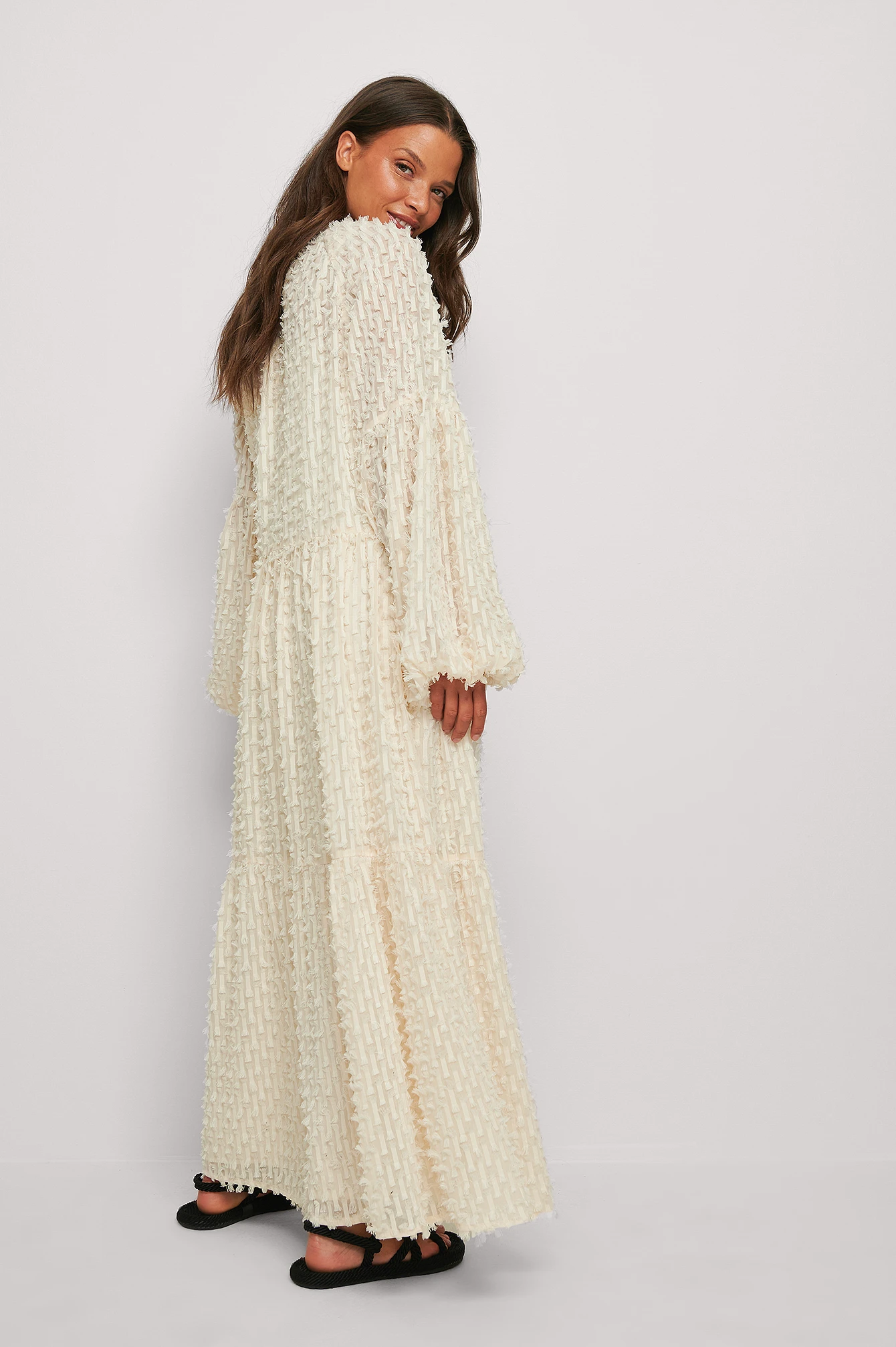 Maxi Robe Floue Texturée Recyclée 2 Maxi Robe Floue Texturée Recyclée – Image 2