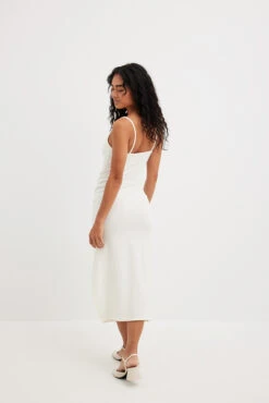 Robe Froncée à Laçage Sur Le Devant 25 Robe Froncée à Laçage Sur Le Devant -Lady Doux Soldes Magasin gathered front strap dress 1018 010356 026024890 copy