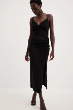 Robe Froncée à Laçage Sur Le Devant 30 Robe Froncée à Laçage Sur Le Devant -Lady Doux Soldes Magasin gathered front strap dress 1018 010356 0002 135636