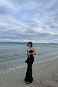 Maxi Robe Satin 11 Maxi Robe Satin -Lady Doux Soldes Magasin gathered maxi satin dress 1018 009265 0002 01