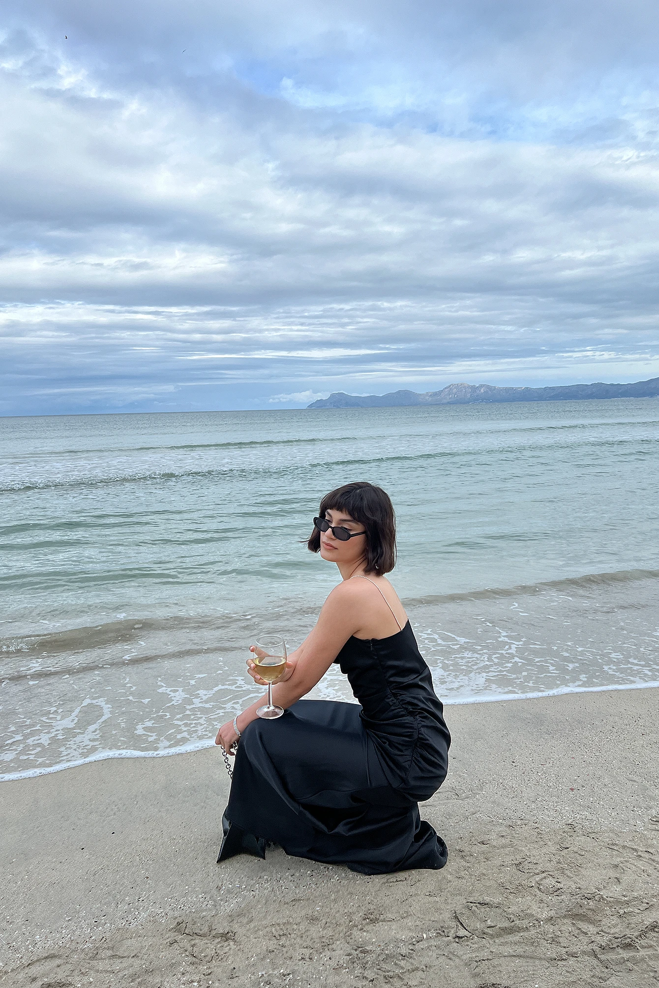 Maxi Robe Satin 1 Maxi Robe Satin