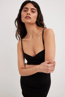 Robe Mi-longue à Bretelles Et Décolleté Cœur -Lady Doux Soldes Magasin heart neckline strap midi dress 1018 010522 00029171 1