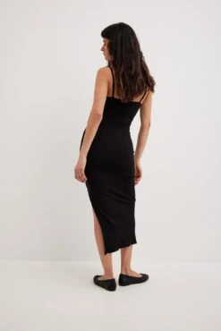 Robe Mi-longue à Bretelles Et Décolleté Cœur -Lady Doux Soldes Magasin heart neckline strap midi dress 1018 010522 00029191 1