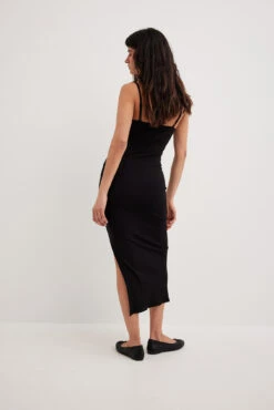 Robe Mi-longue à Bretelles Et Décolleté Cœur -Lady Doux Soldes Magasin heart neckline strap midi dress 1018 010522 00029191
