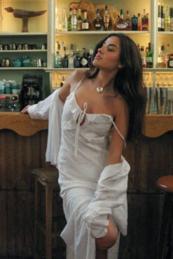 Maxi Robe à Fente Haute -Lady Doux Soldes Magasin high slit maxi dress 1804 000015 0001 editorial