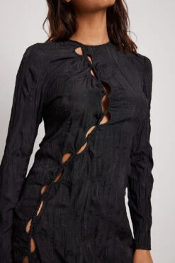 Robe Mini à Détails Trous -Lady Doux Soldes Magasin hole details mini dress 1018 008986 00022361