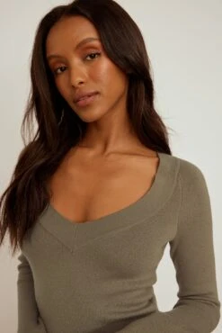 Robe Tricot -Lady Doux Soldes Magasin jasmine azizam knitted v neck mini dress 1685 000052 9439 5569