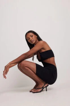 NA-KD Robe Courte à Bretelles Et Détail Goutte D'eau -Lady Doux Soldes Magasin keyhole strap detail mini dress 1100 006613 000215662