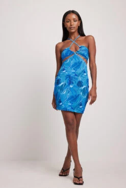 NA-KD Robe Courte à Bretelles Et Détail Goutte D'eau -Lady Doux Soldes Magasin keyhole strap detail mini dress 1100 006613 069515567