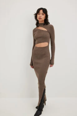 Robe En Maille à Découpe -Lady Doux Soldes Magasin knitted cut out dress 1792 000011 001716549 01c