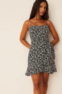 Robe Mini Nouée -Lady Doux Soldes Magasin knot detail mini dress 1659 000025 3100 02