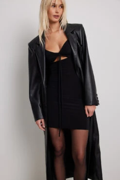 Robe Courte Sans Manches Avec Dentelle -Lady Doux Soldes Magasin lace detail sleeveless mini dress black 1100 006622 00020932