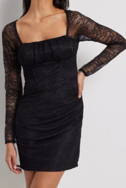 Robe Courte En Dentelle à Manches Longues -Lady Doux Soldes Magasin lace ls mini dress 1017 002154 000213050