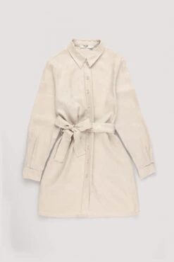 NA-KD Robe Mini En Lin à Cordon De Serrage 18 NA-KD Robe Mini En Lin à Cordon De Serrage -Lady Doux Soldes Magasin linen shirt mini dress 1100 006037 0005 flatlay