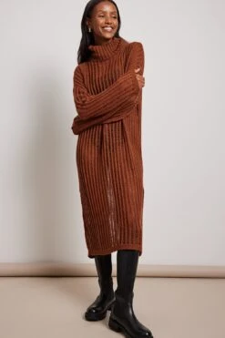 NA-KD Robe Midi Col Haut