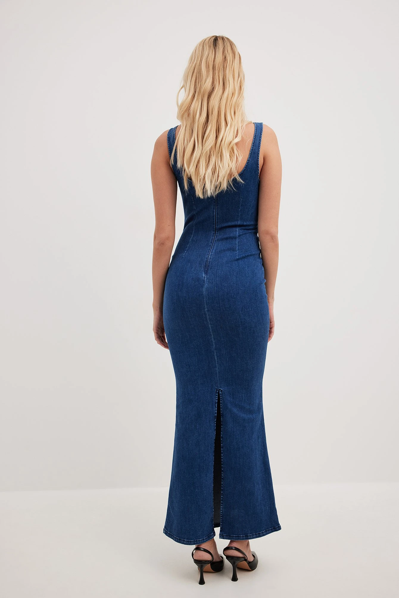NA-KD Robe Longue En Denim 10 NA-KD Robe Longue En Denim – Image 10