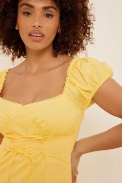 Robe à Manches Bouffantes Et Détails Dentelle -Lady Doux Soldes Magasin misslisibell lacing detail puffy sleeve dress 1655 000071 1100 14386