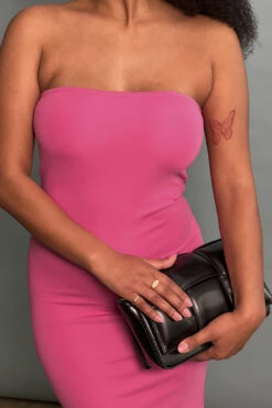 Robe Tube Mi-longue Ajustée -Lady Doux Soldes Magasin na kd fitted midi tube dress 1100 006170 0015 0121