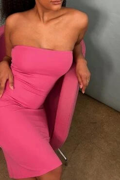 Robe Tube Mi-longue Ajustée -Lady Doux Soldes Magasin na kd fitted midi tube dress 1100 006170 0015 0125 1