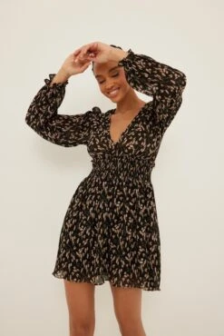 Robe à Smocks Structurée -Lady Doux Soldes Magasin na kd structured smock waist dress 1014 001277 0629 1456 1 1