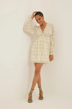 Robe à Smocks Structurée -Lady Doux Soldes Magasin na kd structured smock waist dress 1014 001277 5371 1923