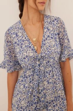 NA-KD Robe Mini Transparente Nouée Sur Le Devant 21 NA-KD Robe Mini Transparente Nouée Sur Le Devant -Lady Doux Soldes Magasin na kd tie front sheer mini dress 1100 004591 0695 0249