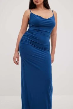 Robe Drapée à Fines Bretelles 33 Robe Drapée à Fines Bretelles -Lady Doux Soldes Magasin nakd 1018 010507 0018 5732