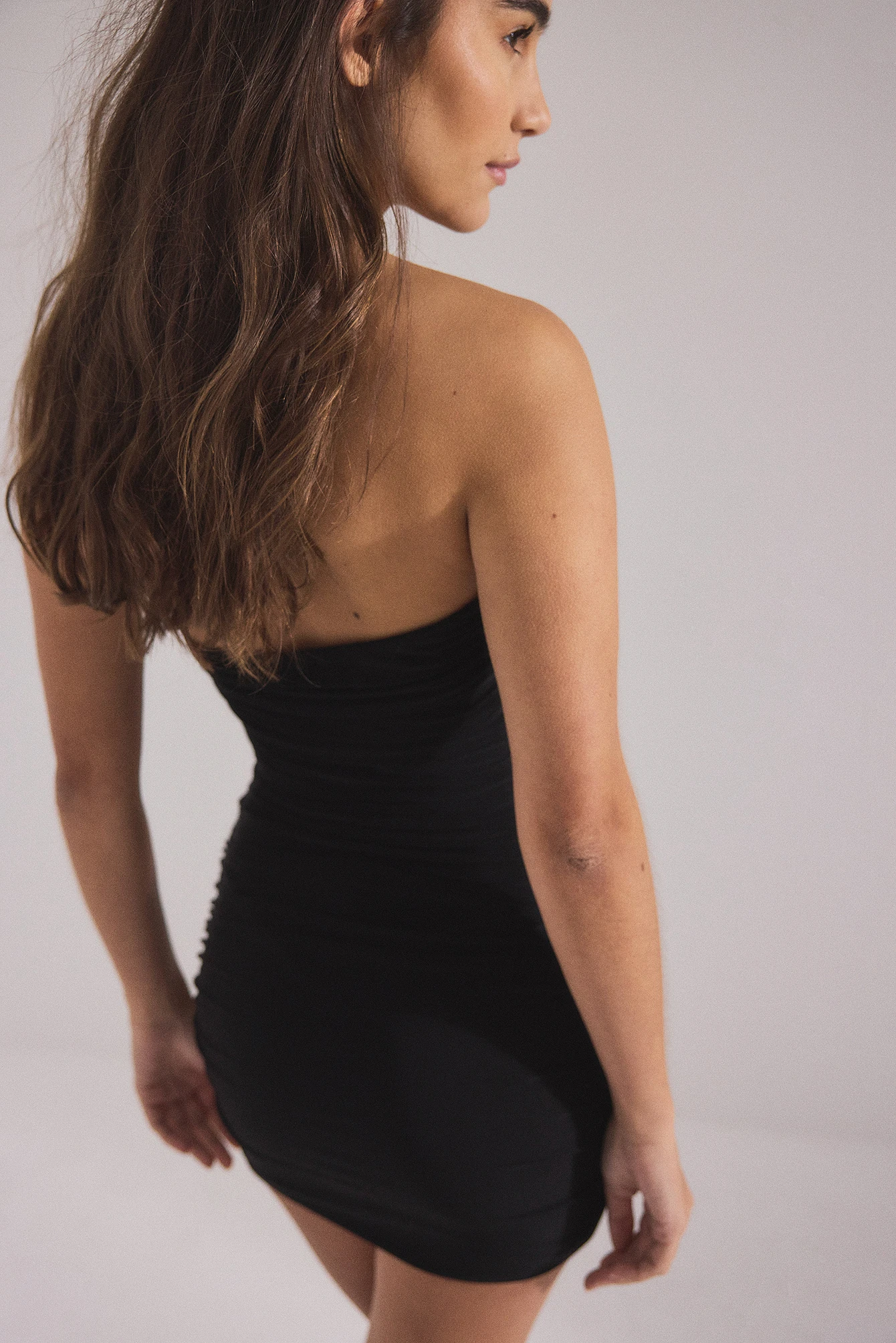 Robe Courte En Jersey à Découpe 2 Robe Courte En Jersey à Découpe – Image 2